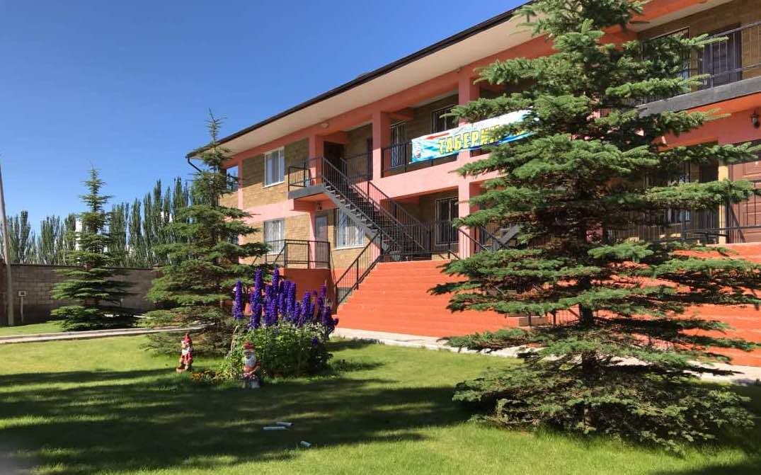 Hotel Taberik Chon-Sary-Oy Exterior foto